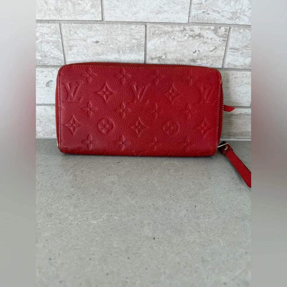 Authentic Louis Vuitton Empriente Red Wallet with COA and dustbag and box - Picture 6 of 12
